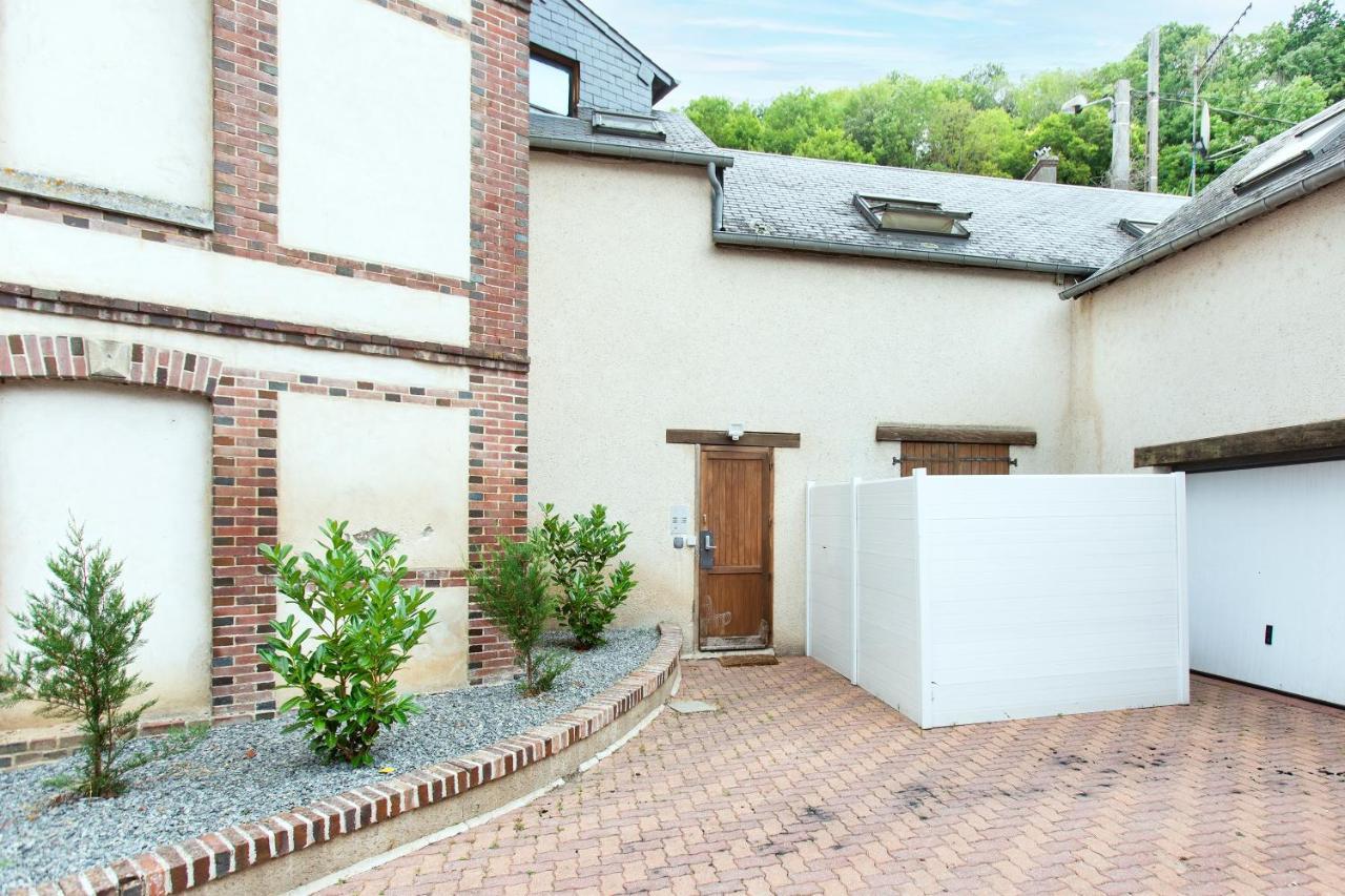 La Petite Terrasse - Appartement Spacieux 布里奥讷 外观 照片