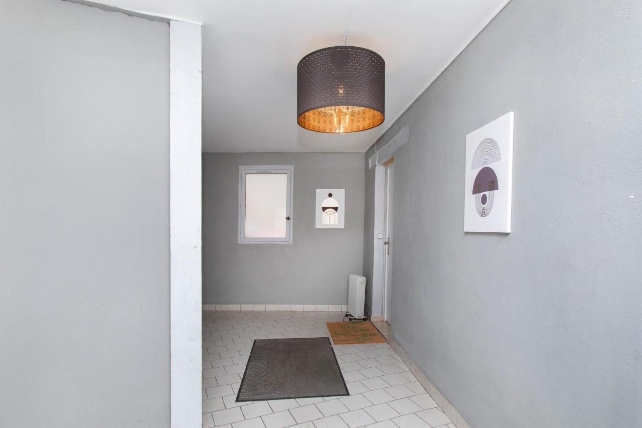 La Petite Terrasse - Appartement Spacieux 布里奥讷 外观 照片